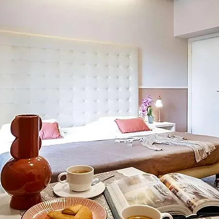 River Oda ve Kahvaltı 4*