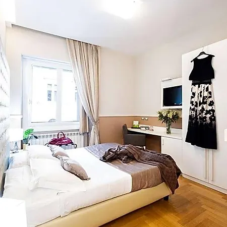 River Oda ve Kahvaltı 4*
